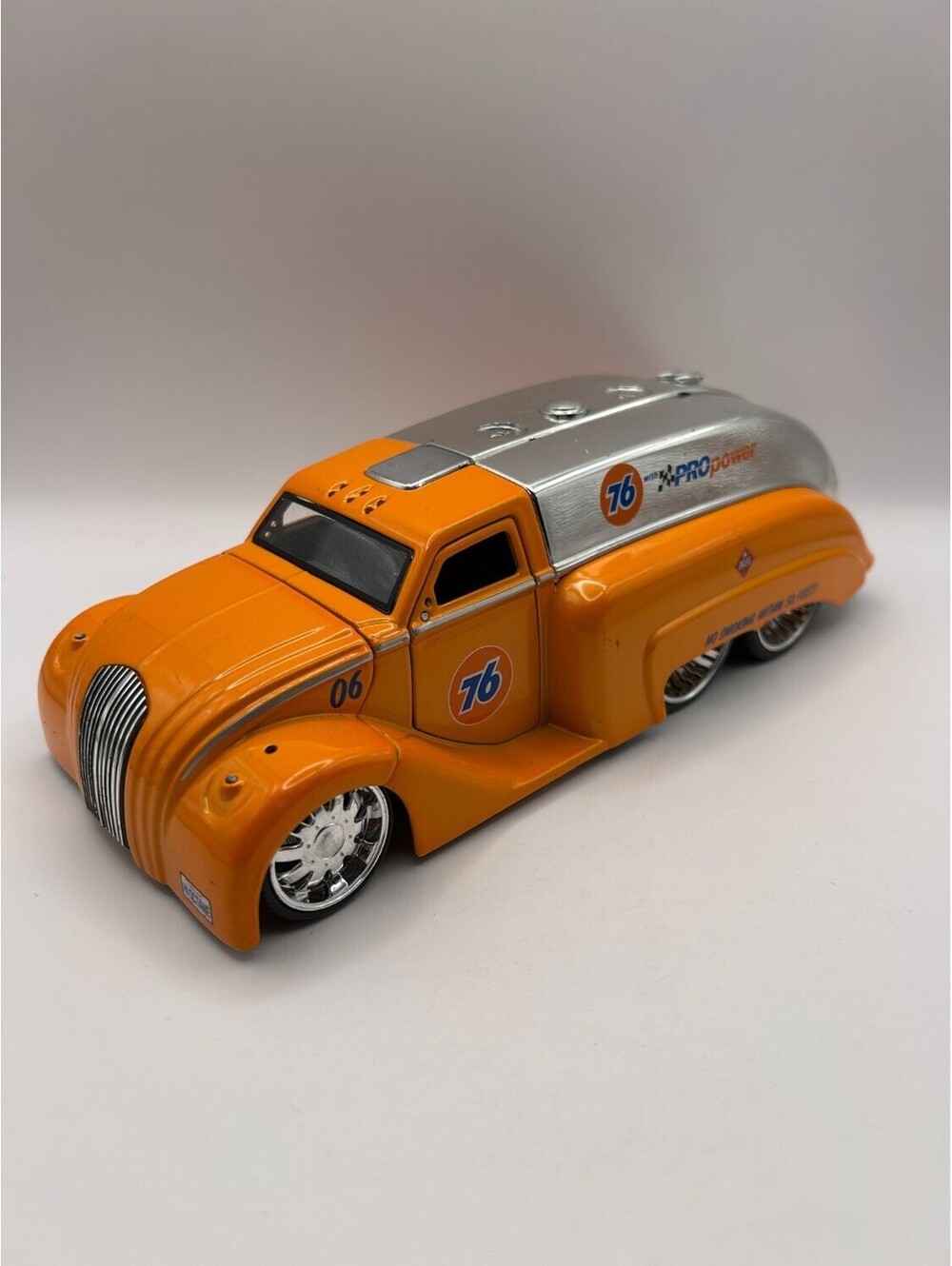 1939 Dodge Airflow Tanker Truck Diecast OEM Jada Toys 90924 2006